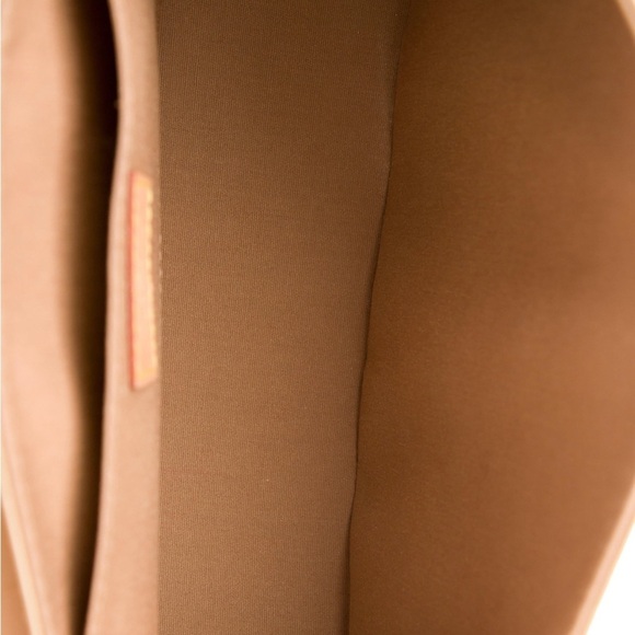 LOUIS VUITTON NOISETTE MONOGRAM VERNIS BISCAYNE BAY Shoulder Bag France 2005 - Picture 11 of 17